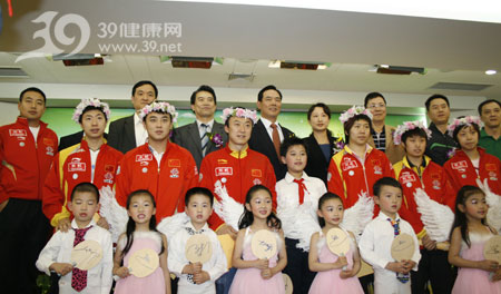 超五成的孩子視力不正常 青少年“眼問題”嚴峻