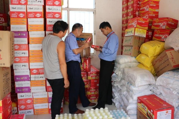 維西縣加強藝術節(jié)食品安全監(jiān)管