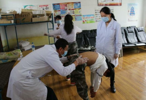 我州75名貧困青少年將獲得免費脊柱側(cè)凸支具矯治