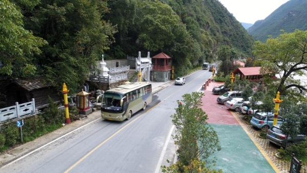 迪慶公路局建設(shè)完成尼西和塔城兩個(gè)公路驛站