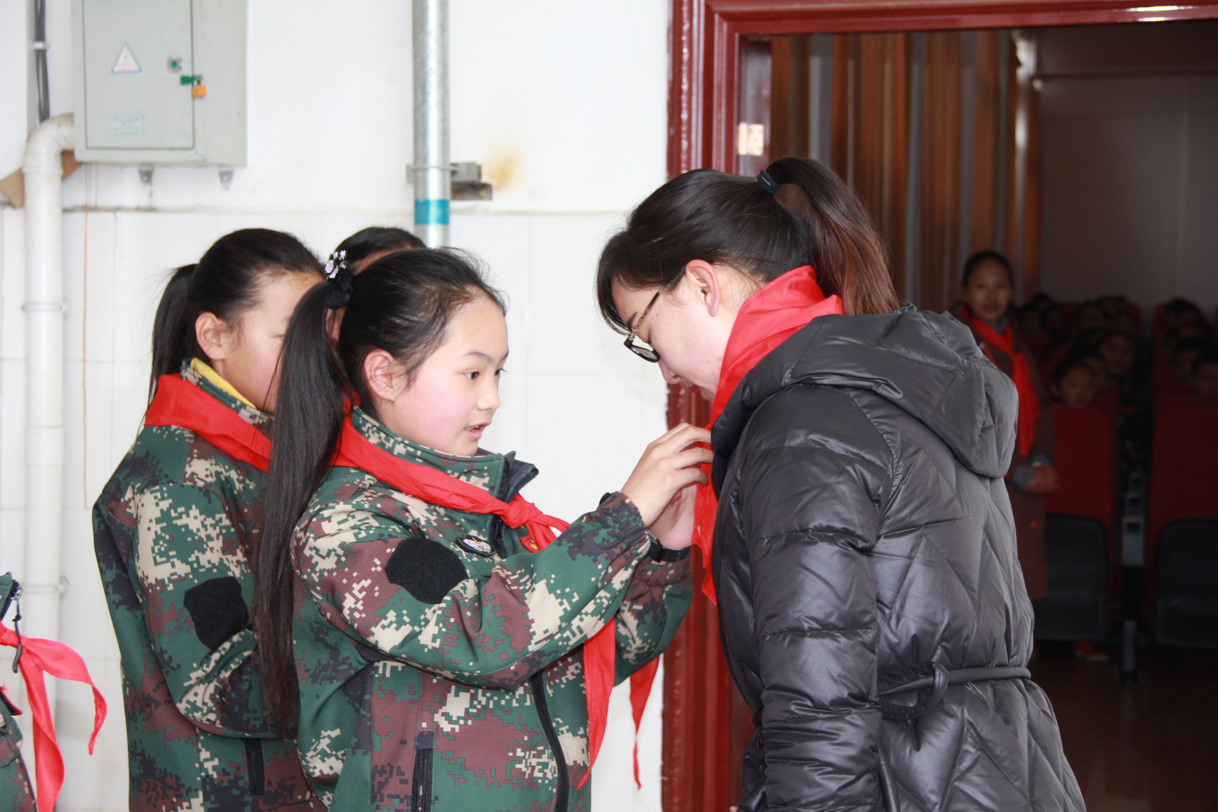 我州各地開(kāi)展學(xué)雷鋒志愿服務(wù)活動(dòng)