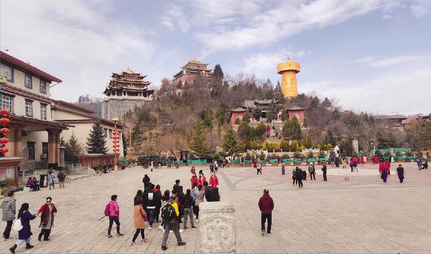 香格里拉旅游進入旺季
