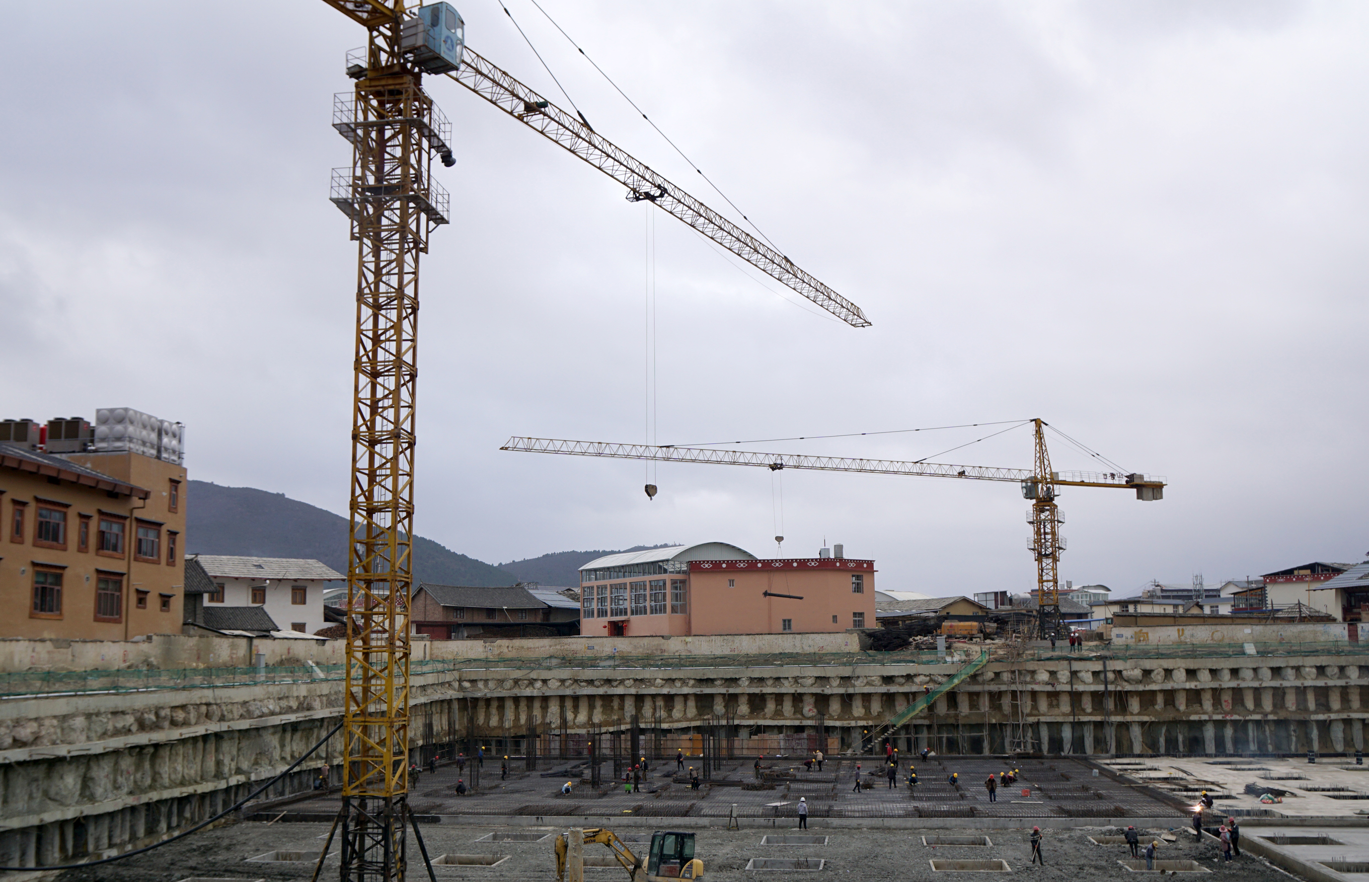 迪慶一批重點項目工程相繼開工建設(shè)