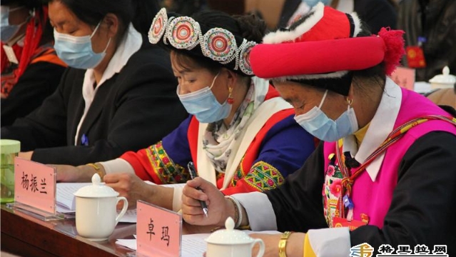 州十三屆人大五次會(huì)議開幕式花絮