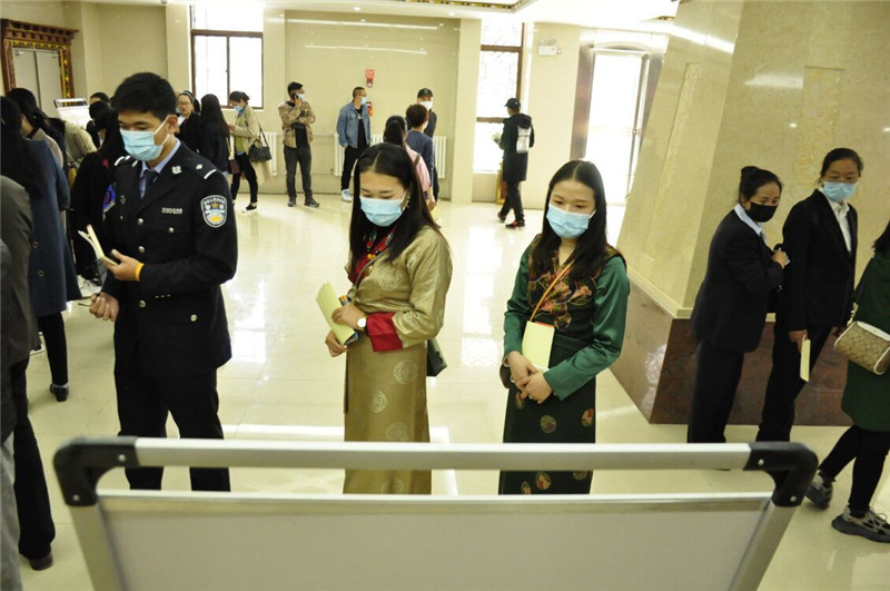 迪慶州開展國際檔案日活動(dòng)