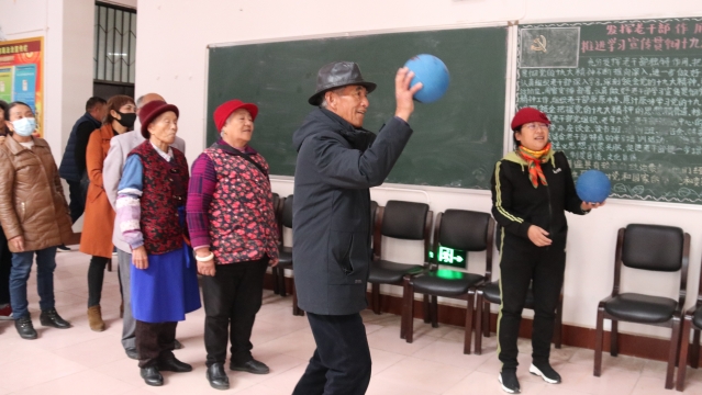 州委老干部局開展重陽(yáng)節(jié)活動(dòng)