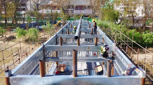 永春河流域生態(tài)治理及基礎設施建設（一期）項目現(xiàn)場施工忙