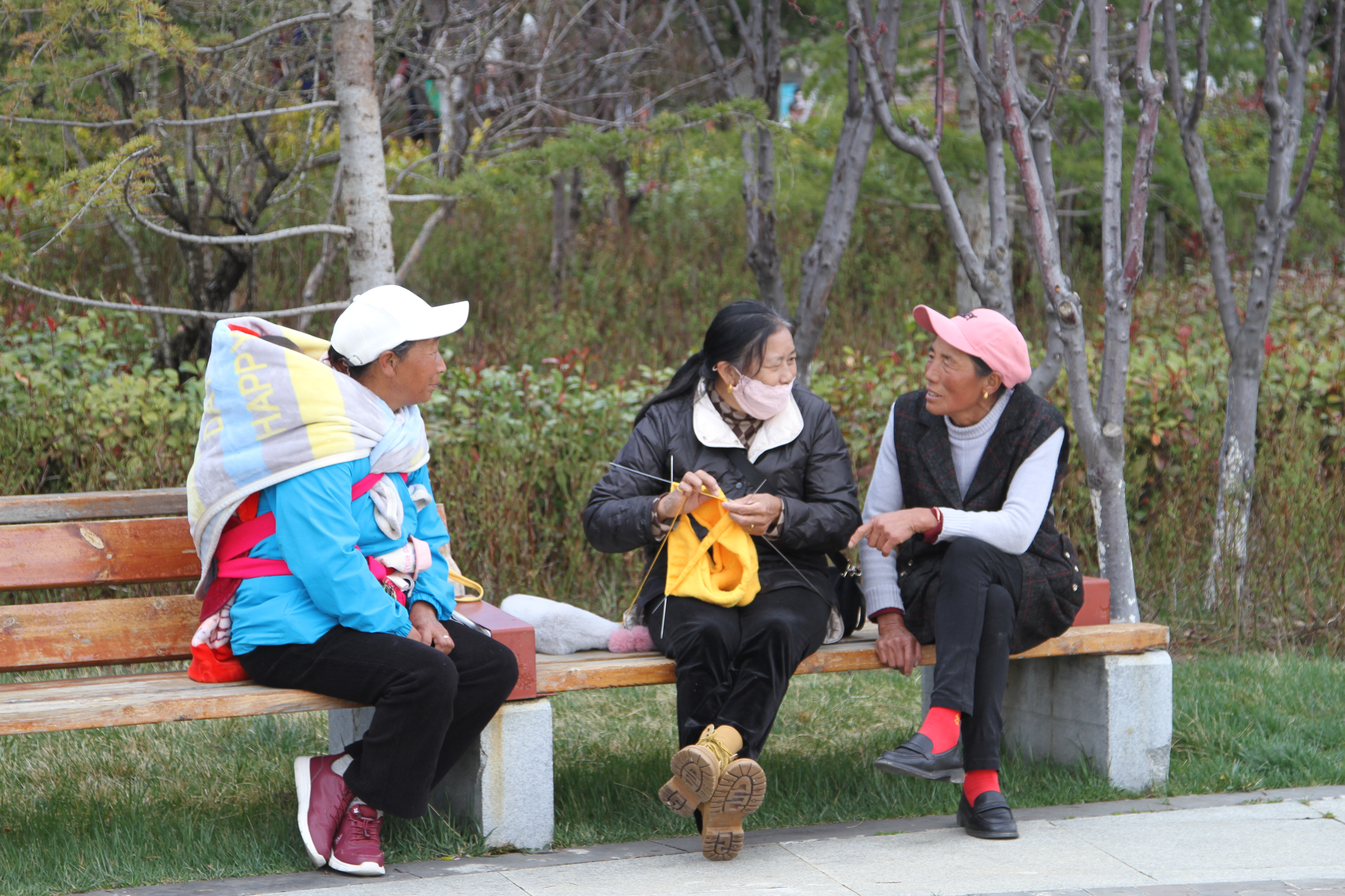 主打的就是一個幸福！香巴拉公園“兜”住百姓愜意生活