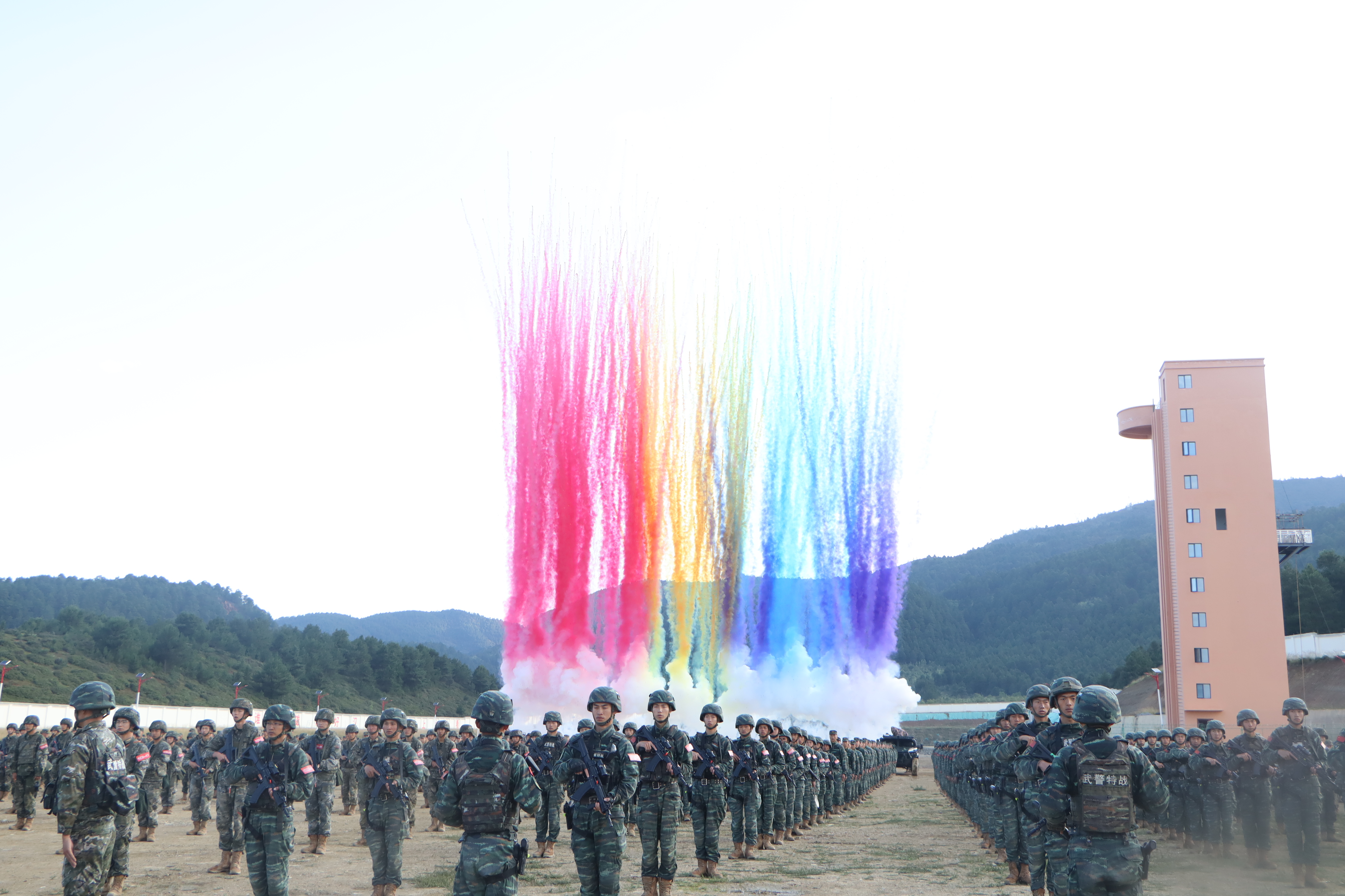 武警云南總隊(duì)機(jī)動(dòng)某支隊(duì)組織開展“精兵-2024”群眾性練兵比武活動(dòng)