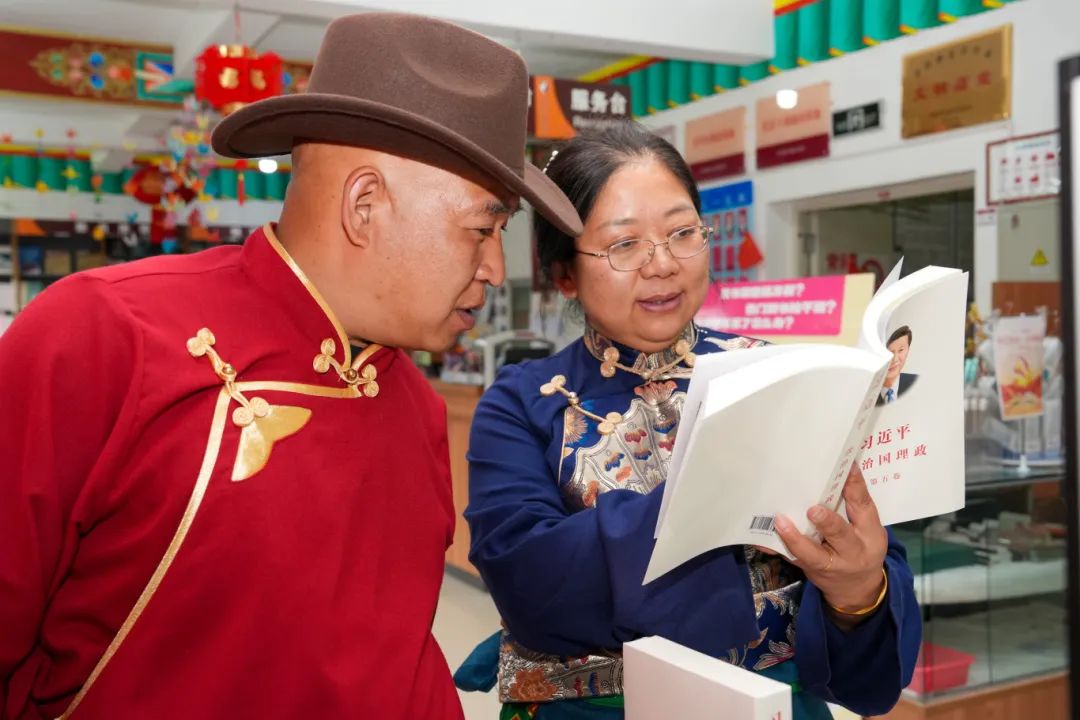 《習(xí)近平談治國理政》第五卷在我州上架