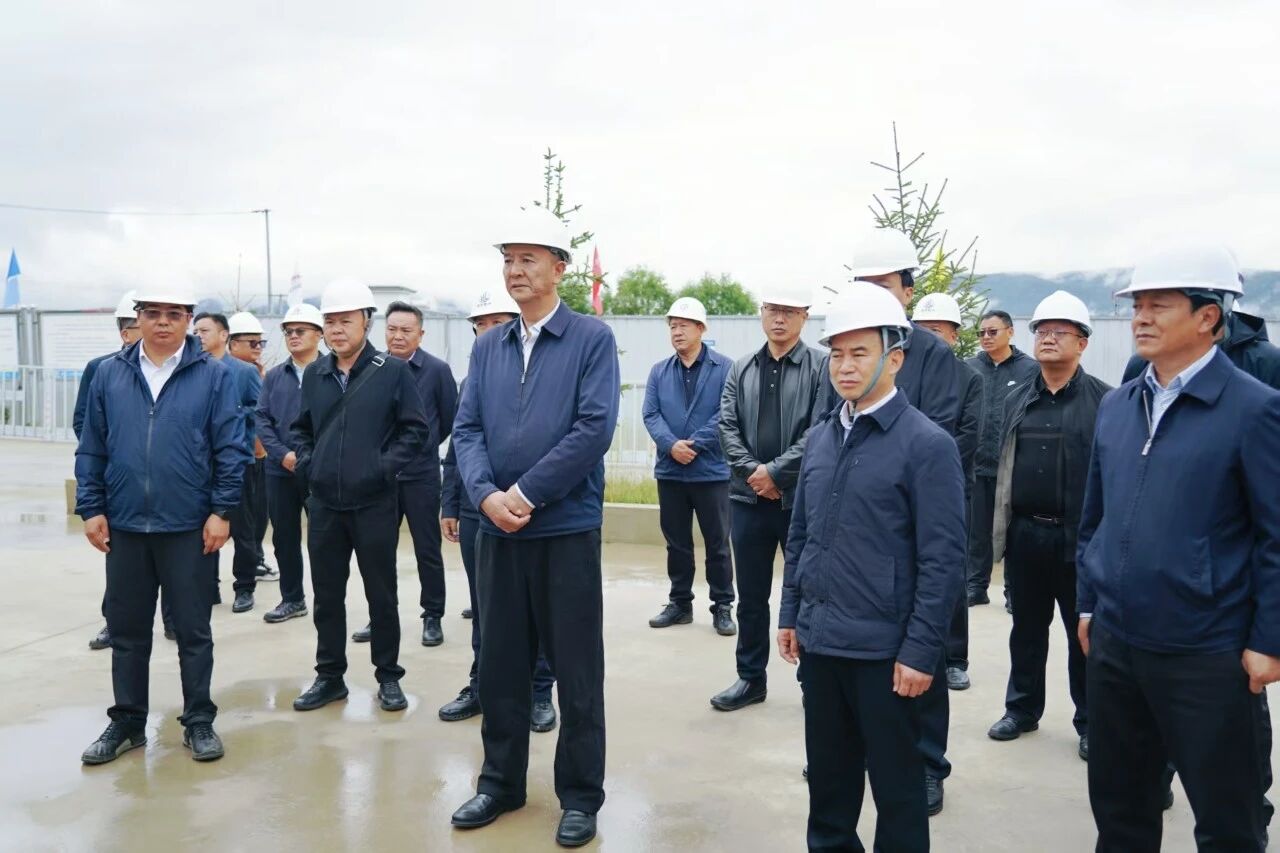 張衛(wèi)東率隊調(diào)研香格里拉市經(jīng)濟運行和重點項目建設情況