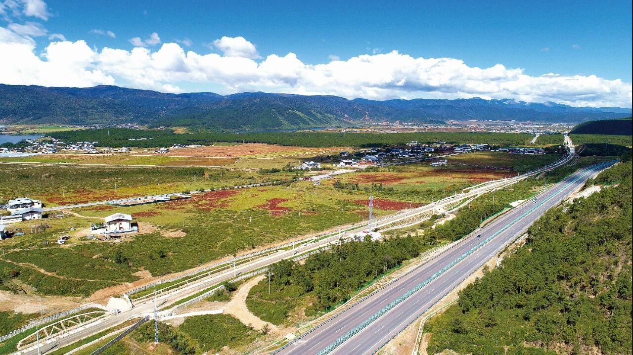 你好，迪慶：雪域高原綻放民族團結(jié)之花